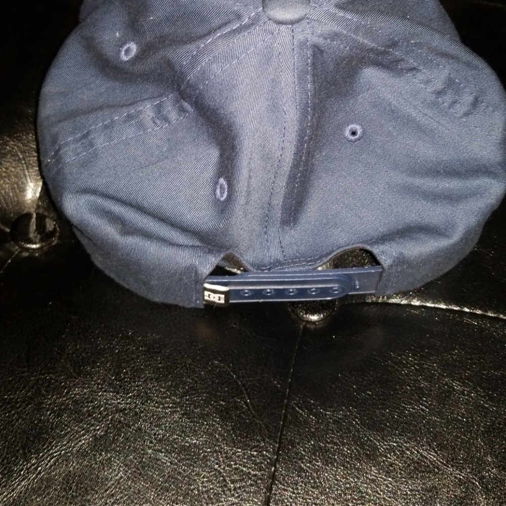 boys cap DC - Picture 2 of 4